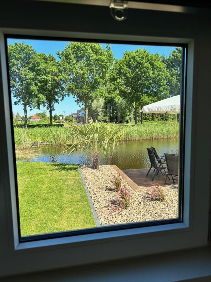 B&B De Wiekeborg Oude Pekela Exterior foto